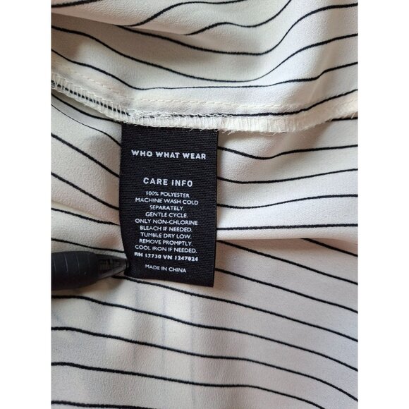 Who What Wear Women Blouse M Black White Stripe Sleeveless Ruffle VNeck Corpcore - Picture 4 of 6